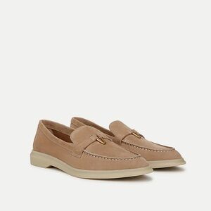 Veronica Beard
Ailey Suede Loafer
Gently used
Box & clear dust bags included